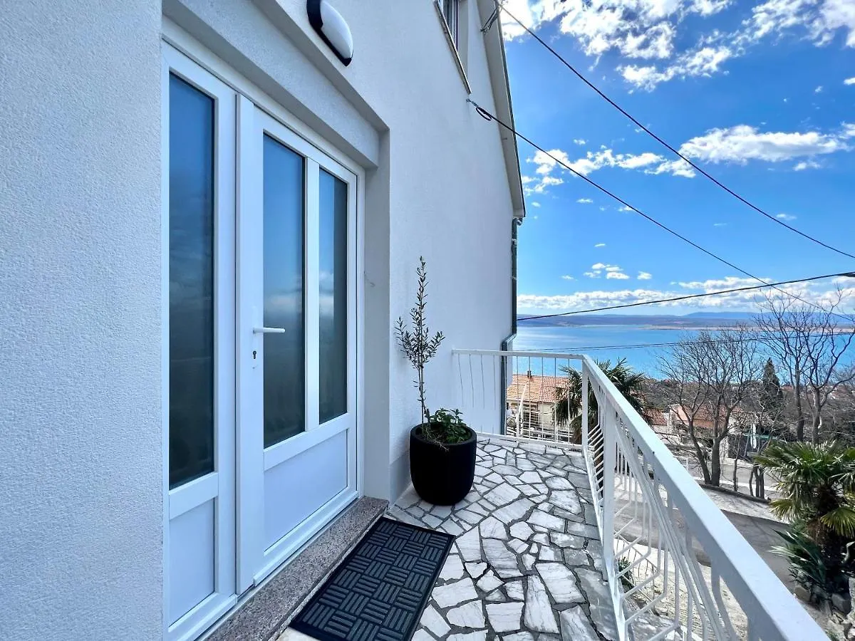 Apartment Frano Dramalj