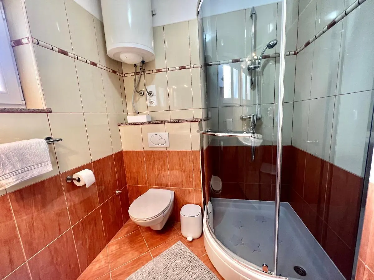 Apartment Frano Dramalj 0*,  Croatia